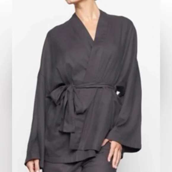 Skims Gray Robe/Top - Good used condition